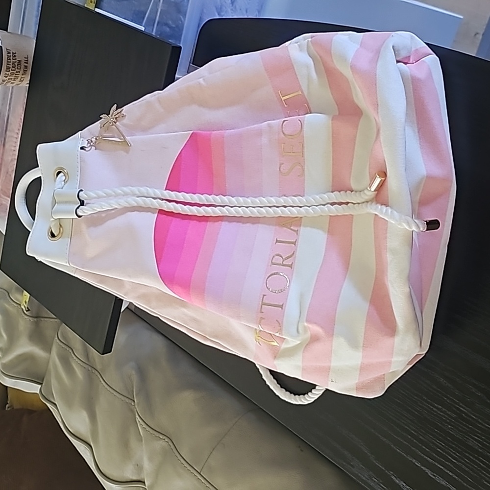 VS Bucket Backpack